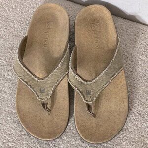 Spenco Yumi Plus Straw Java Cork Flip Flops 10